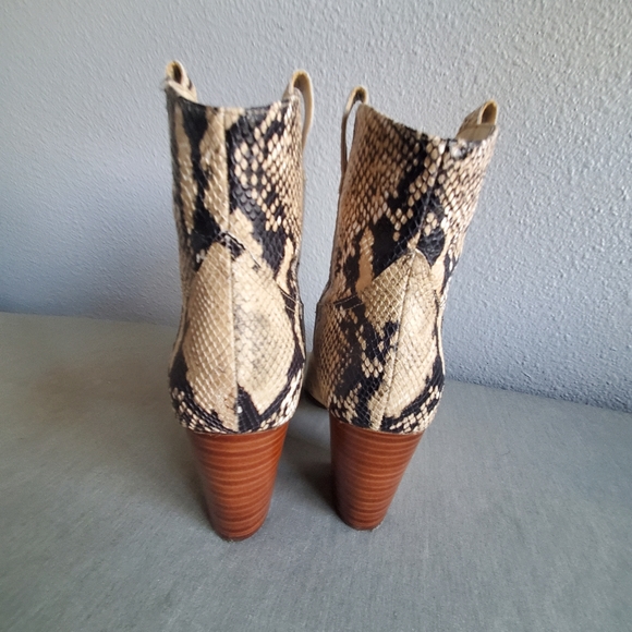 Gibson & Latimer Snakeskin Boots - Picture 5 of 6